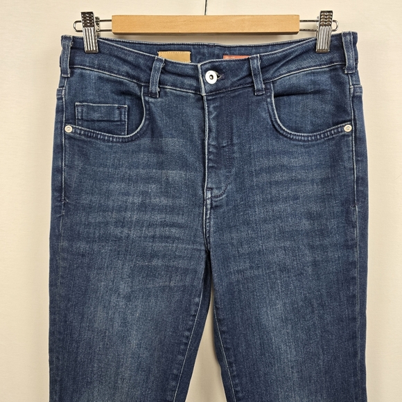 Anthropologie Pilcro Demilune Mid-Rise 33" Bootcut Jeans Blue Size 29T - Picture 6 of 16